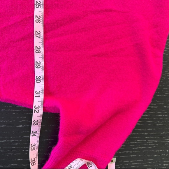 Halogen Hot Pink V-Neck Soft Fuzzy Sweater with Three-Quarter Sleeves XL - Picture 4 of 4